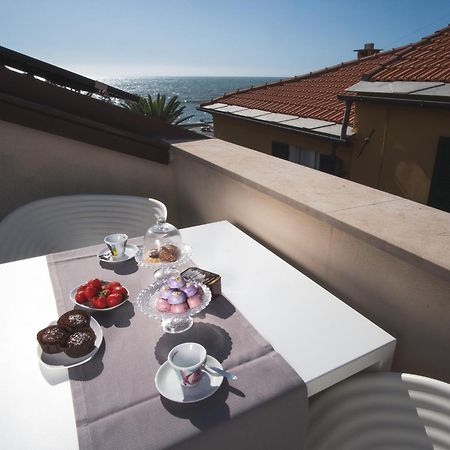 Hotel San Pietro Palace Finale Ligure Exterior foto