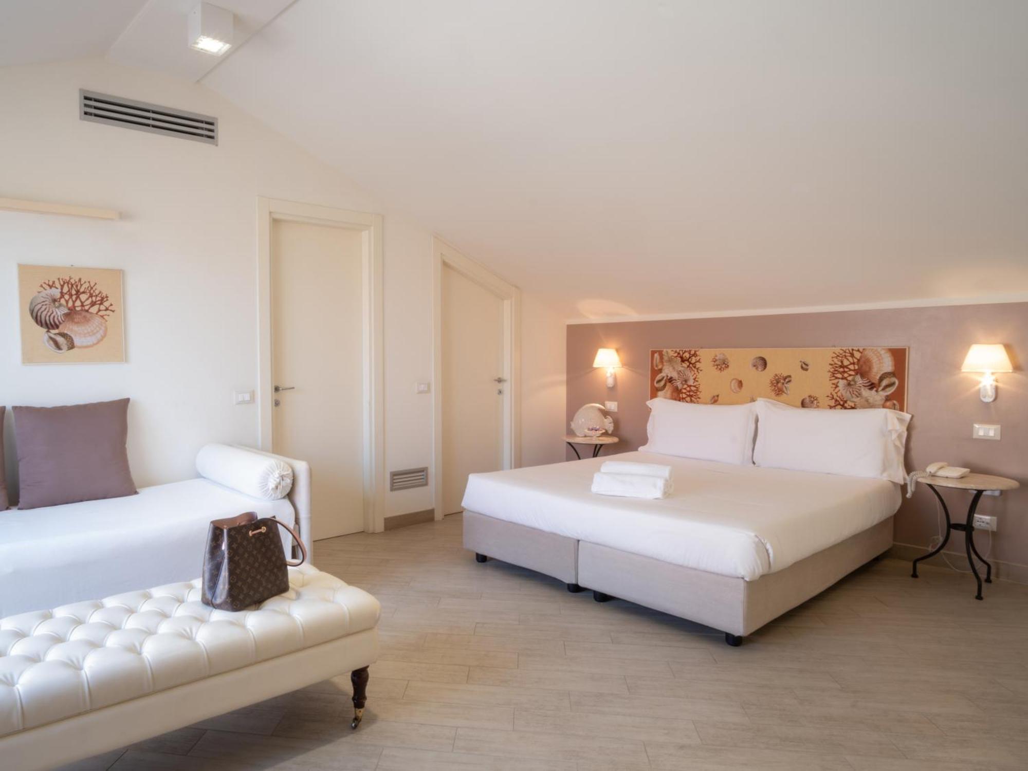 Hotel San Pietro Palace Finale Ligure Exterior foto
